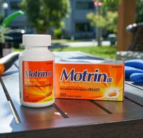 caja y frasco de motrin